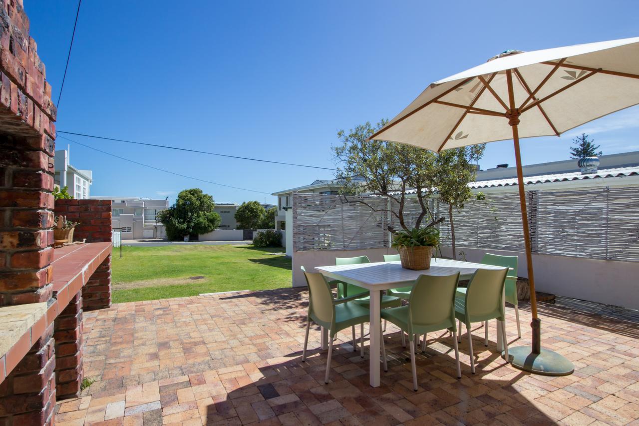 Stone Chimney Cottage Hermanus Exterior photo